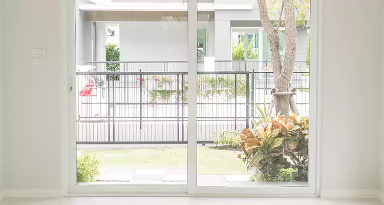 Balcony Screen Door Repair in Miami Gardens, FL