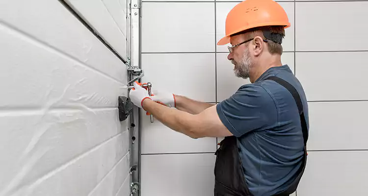 Emergency Garage Door Repair in Miami Gardens, FL