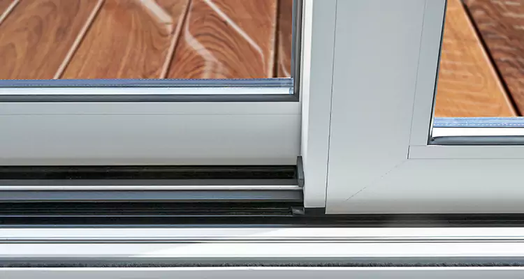 Patio Doors Leaking Water Issue Repair Services in Miami Gardens, FL