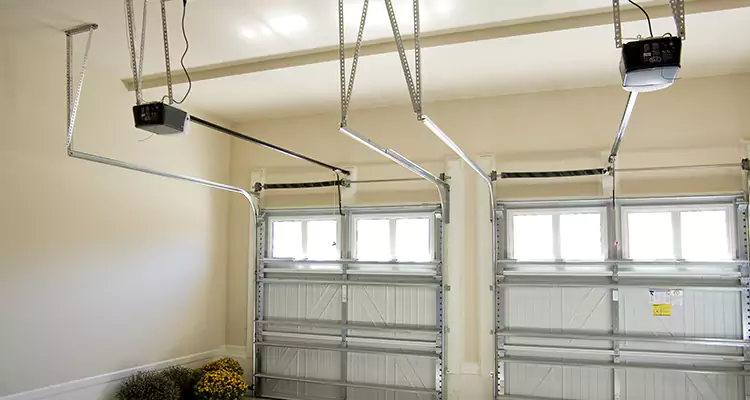 Residential Emergency Garage Door Repair in Miami Gardens, FL