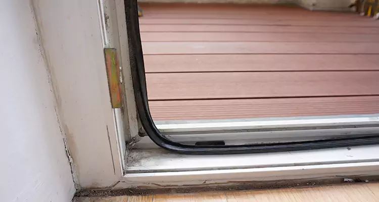 Why Choose Us for Leaking Sliding Glass Door Repair in Miami Gardens, FL?
