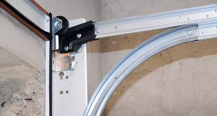 Maintain Liftmaster Garage Door Off Track in Miami Gardens, FL