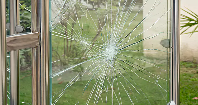 Frameless Glass Door Repair at Home in Miami Gardens, FL