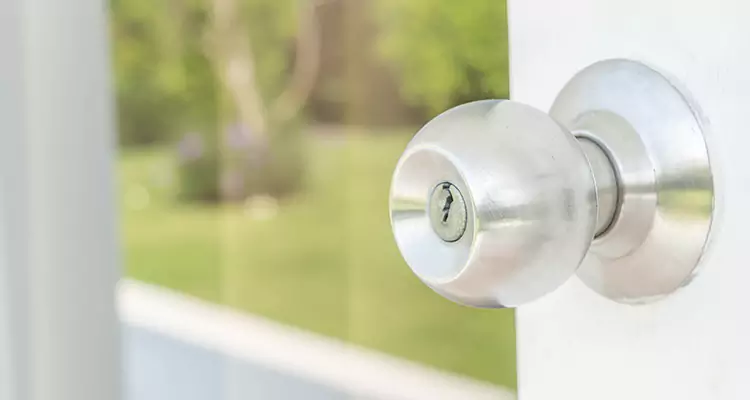 Patio Door Mechanism Jammed in Miami Gardens, FL