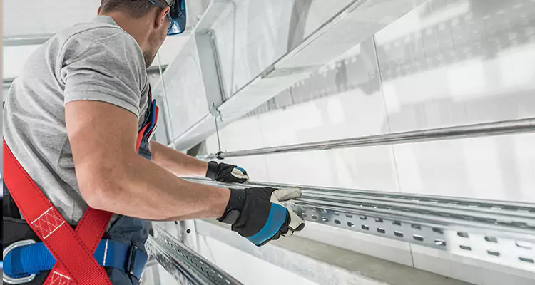Glass Balcony Railing Replacement in Miami Gardens, FL