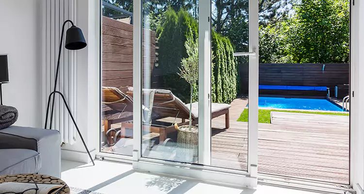 Fixing A Sliding Screen Door Roller in Miami Gardens, FL