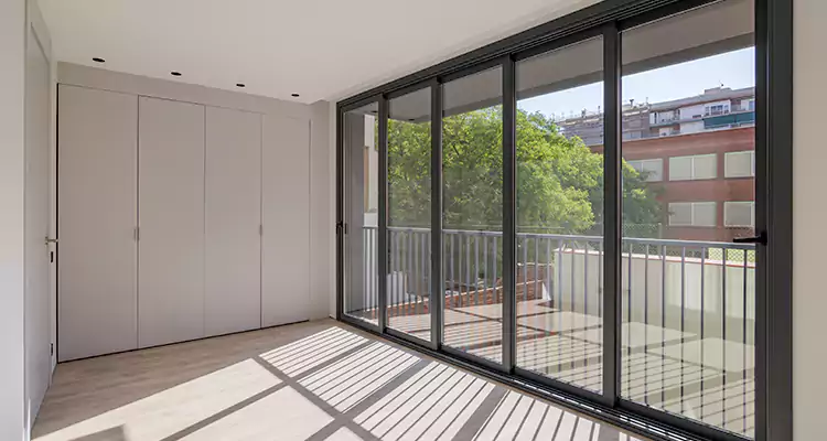 Fix Sliding Screen Door Track in Miami Gardens, FL
